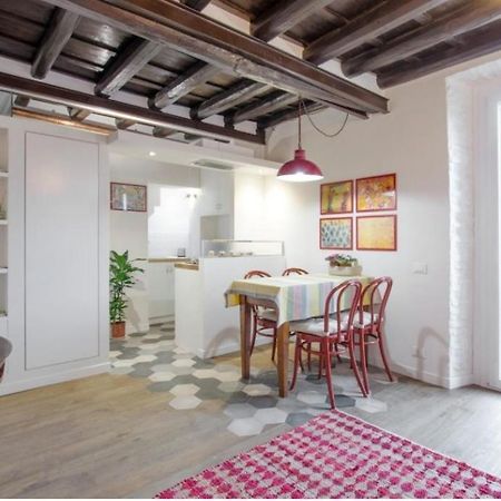 Il Cuore Di Trastevere_Design Apartment Rome Bagian luar foto